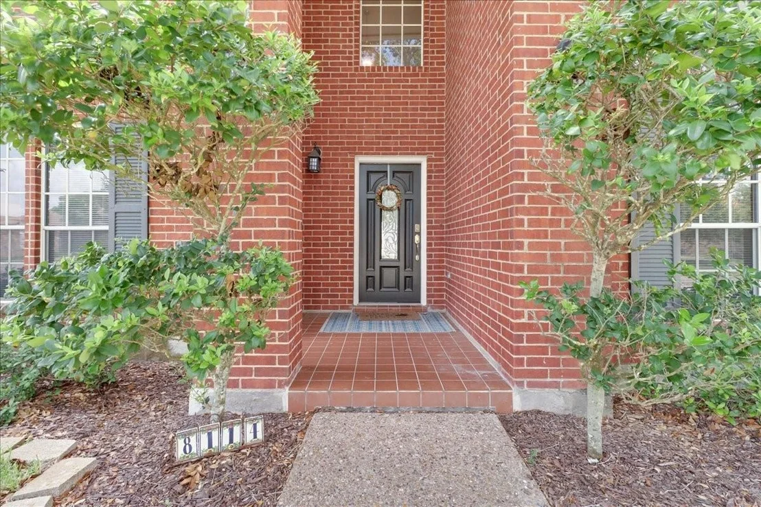 Photo of 8114 Etienne Drive