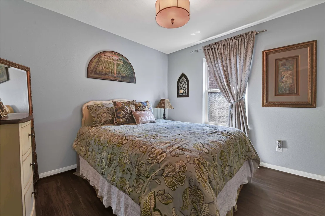 Photo of 1827 Garnet Breeze Drive