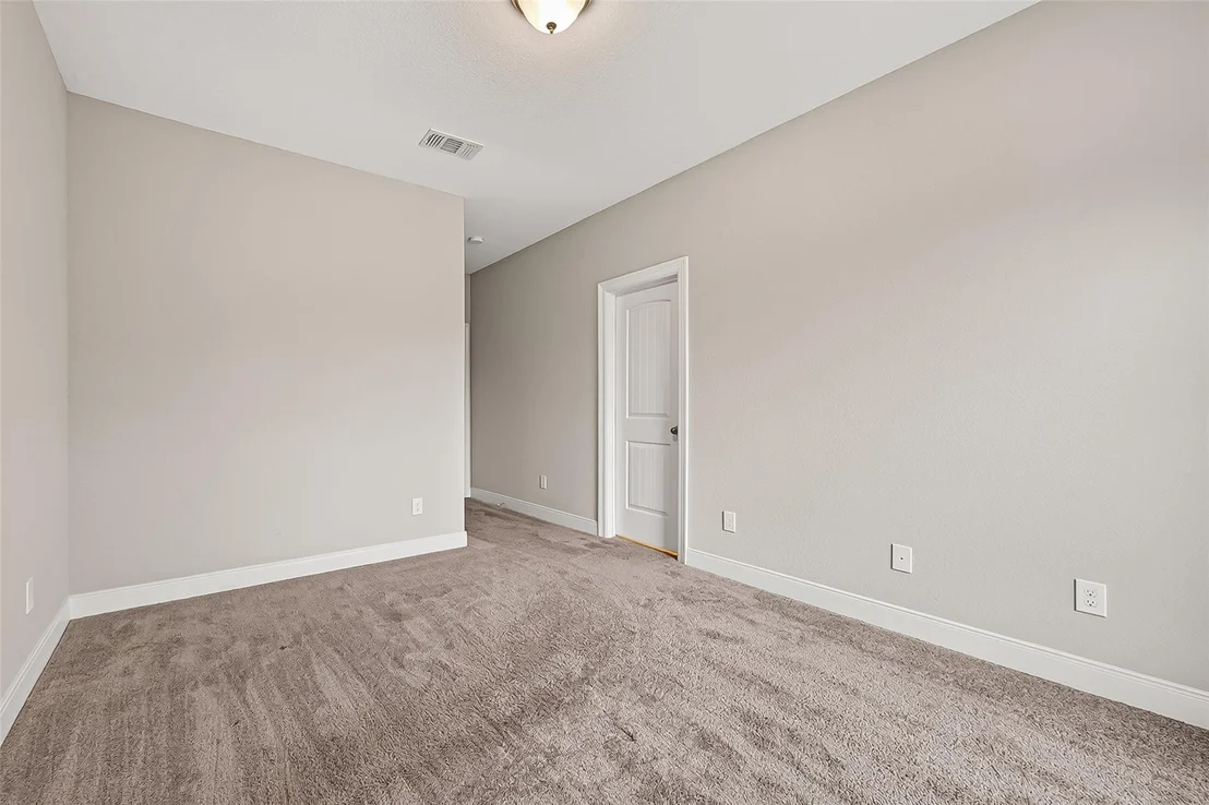 Photo of 22519 Chenango Lake Drive