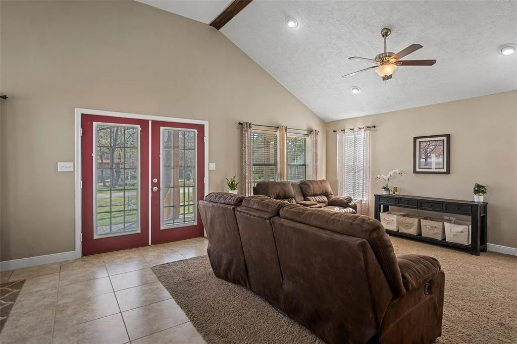 Photo of 21500 Vermillion