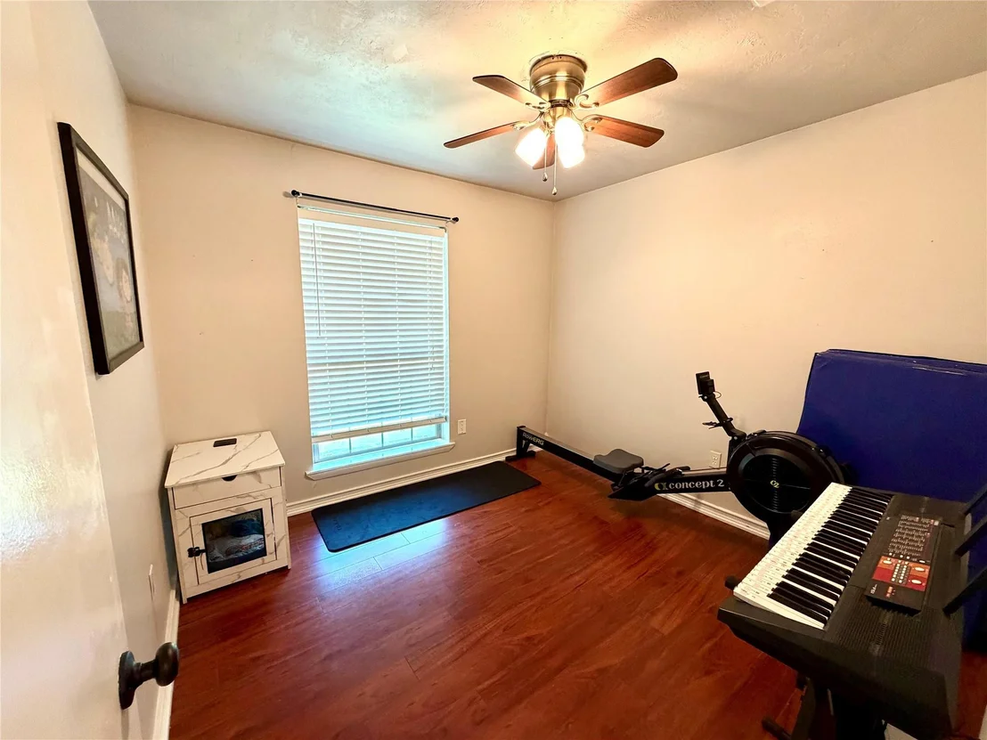 Photo of 22306 Acorn Valley Drive