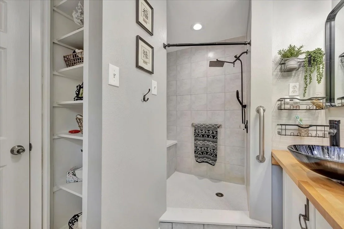 Photo of 3 Maple Lane
