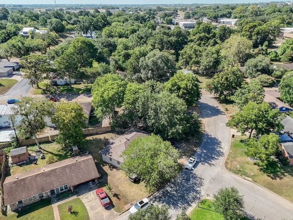 Photo of 400 Sandra Drive