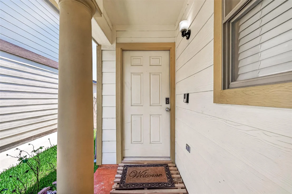 Photo of 18902 Remington Park Drive