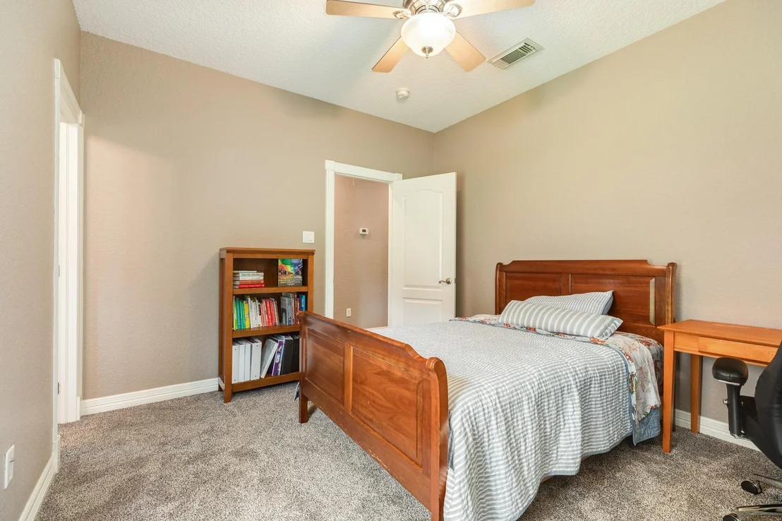 Photo of 607 Walnut Street
