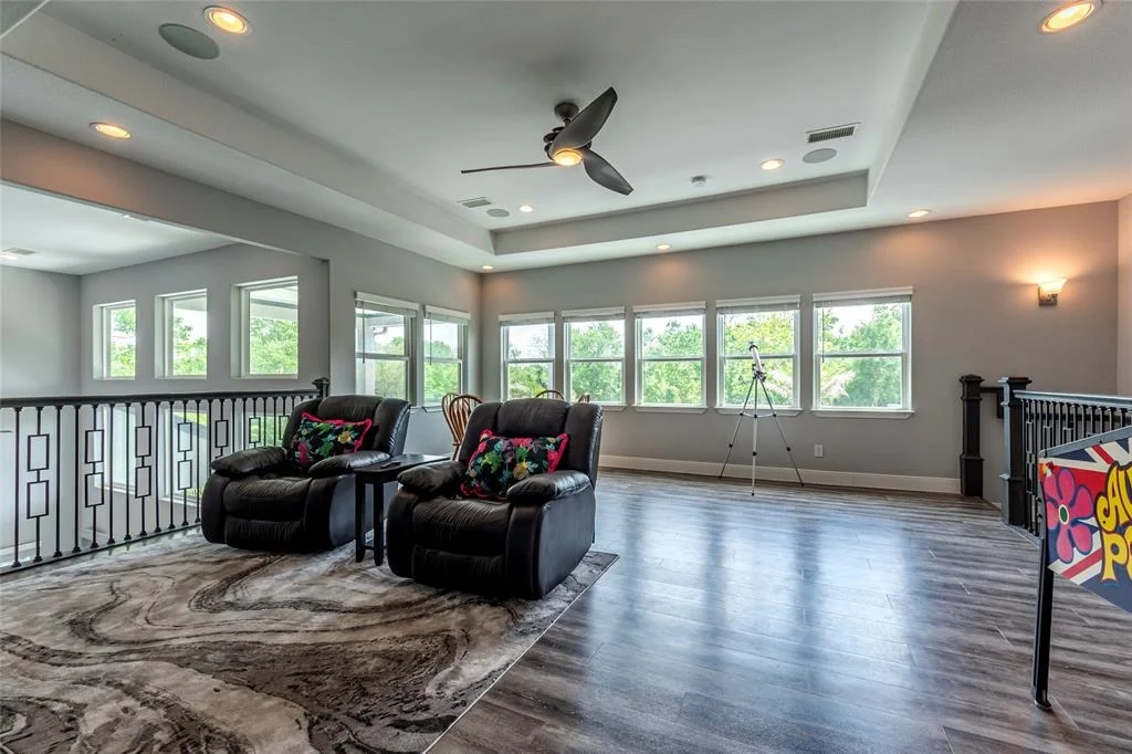 Photo of 5707 Windmill Lane