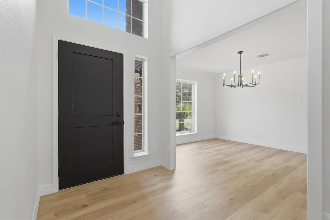 Photo of 4823 Meadowglen Drive