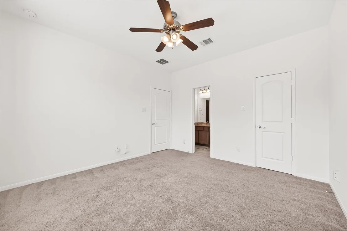 Photo of 95 Rivercove Lane