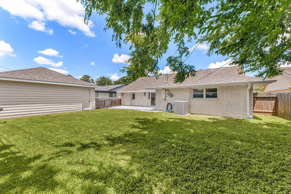 Photo of 4321 Kingfisher Drive