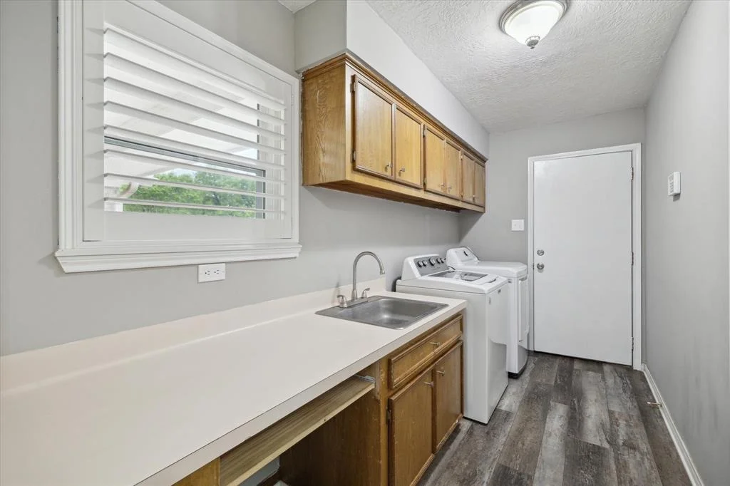 Photo of 1613 Willow View Street