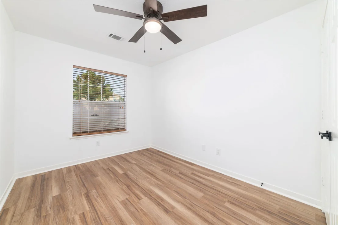 Photo of 21911 Willow Shade Lane