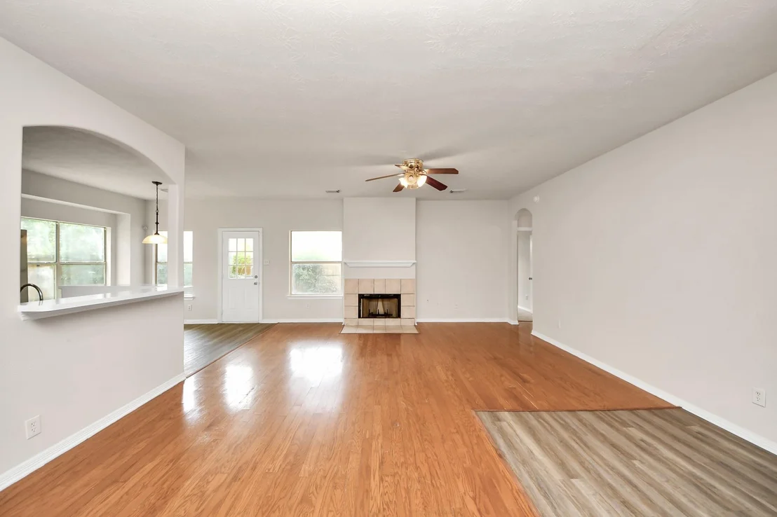 Photo of 5327 Rivergate Drive