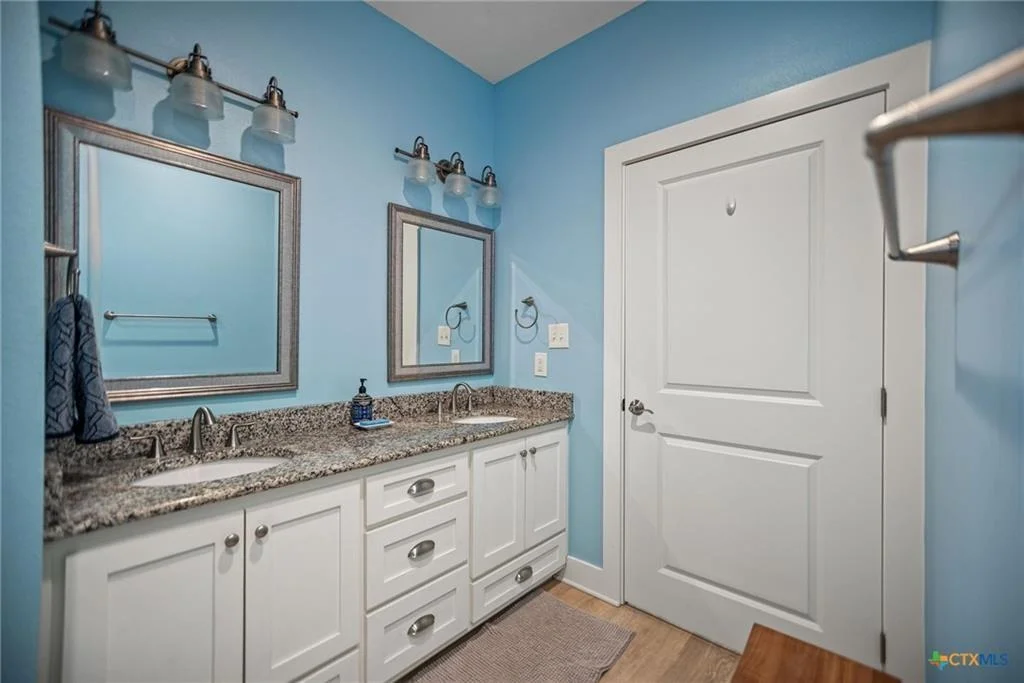 Photo of 1383 Bay Point Drive