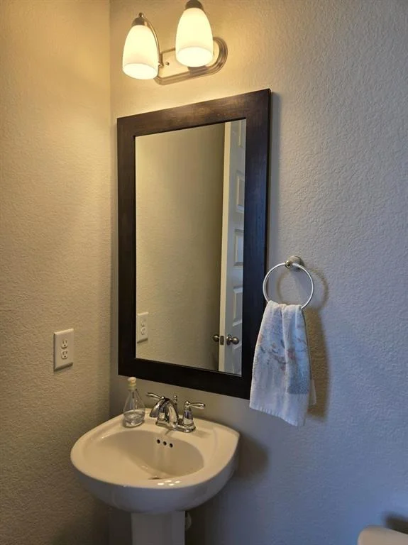Photo of 18202 Swallow Springs Way