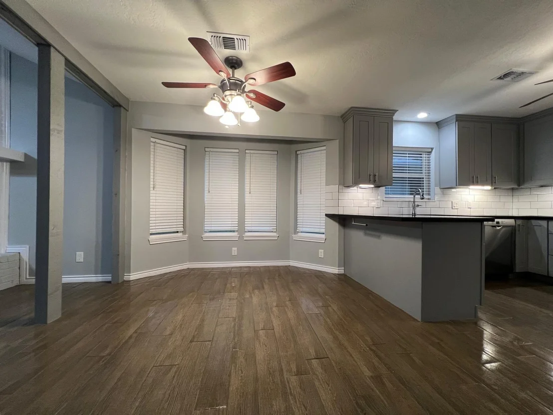 Photo of 807 Shell Avenue