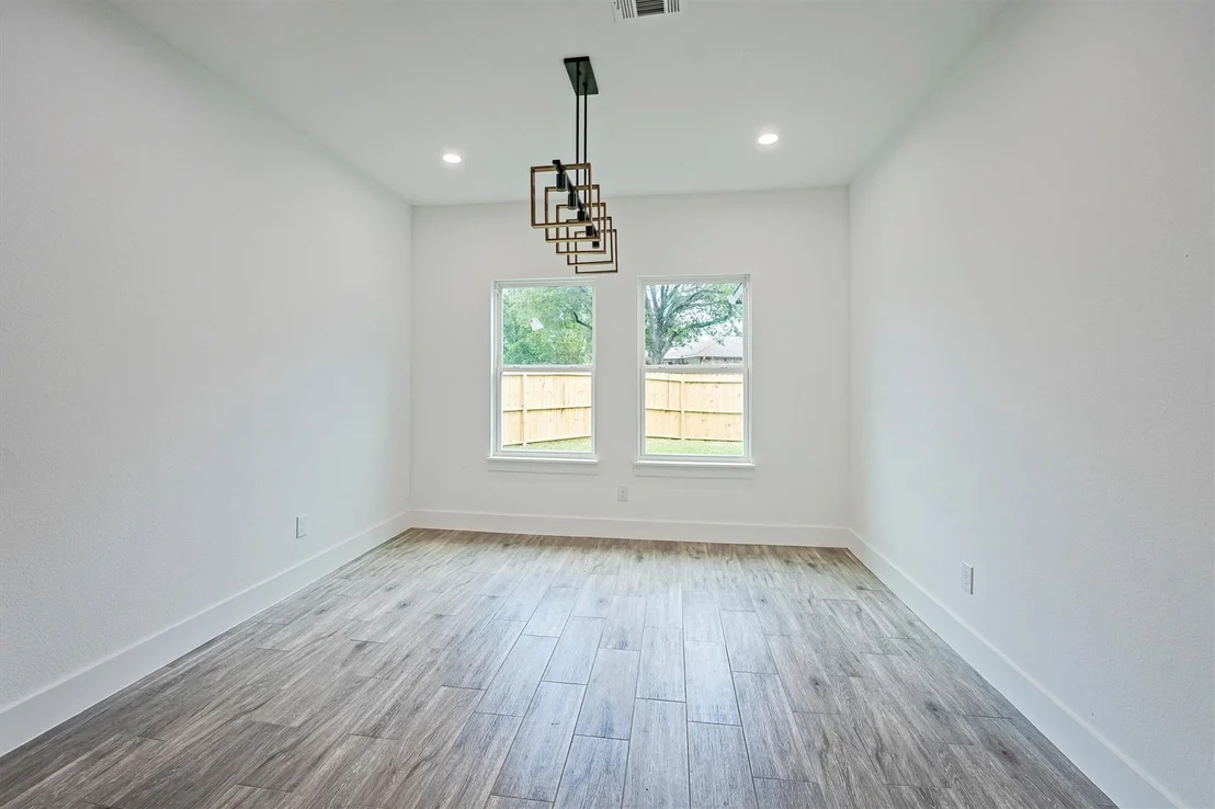 Photo of 10510 Twin Circles Dr