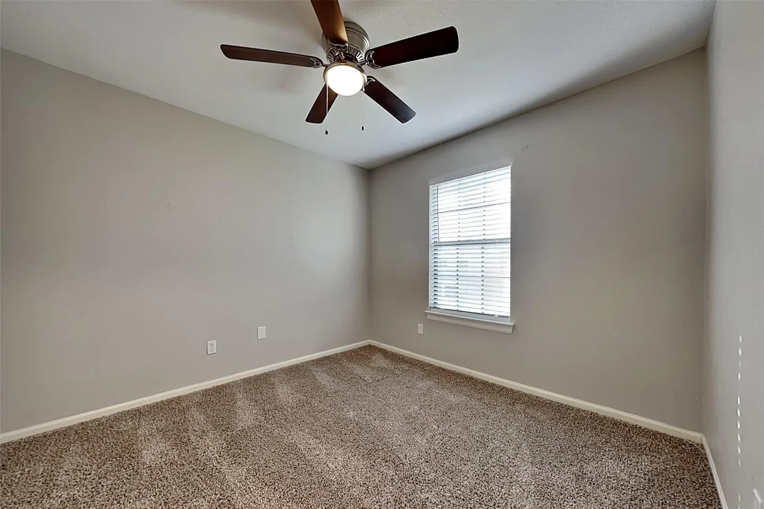 Photo of 134 E Pathfinders Circle