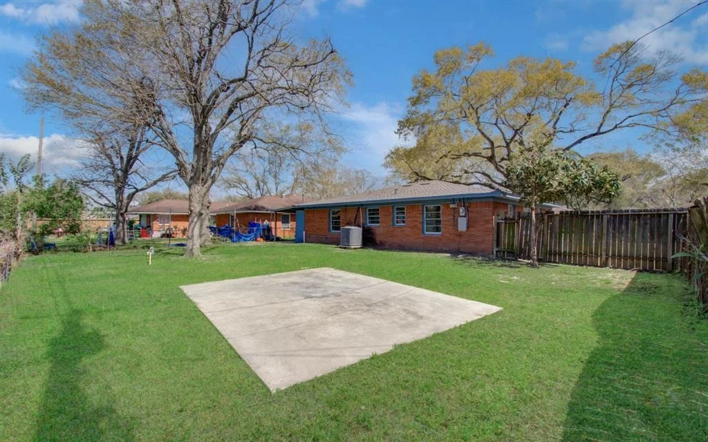 Photo of 2104 Dorothy Street