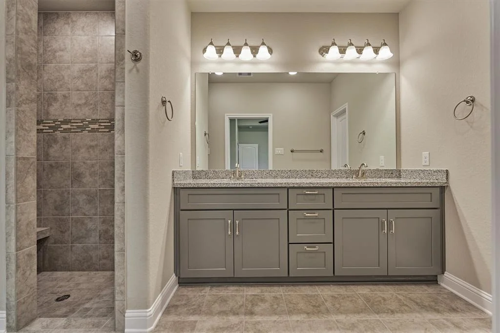 Photo of 10477 Valley Drive N