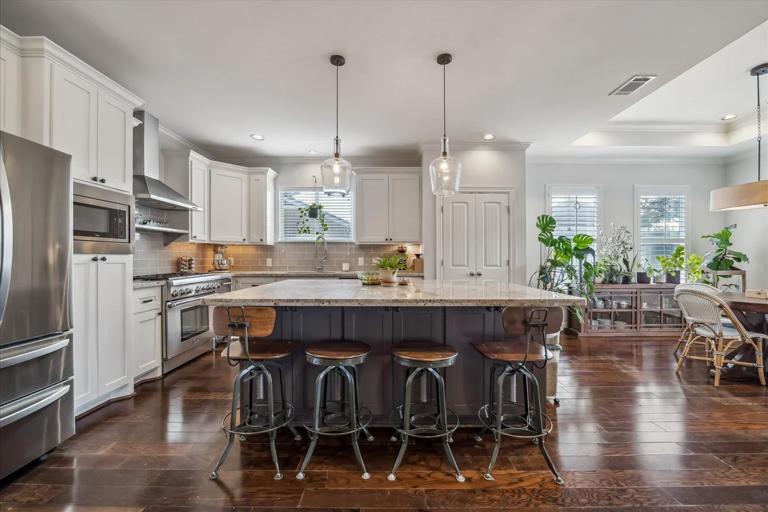 Photo of 1430 Chamboard Lane