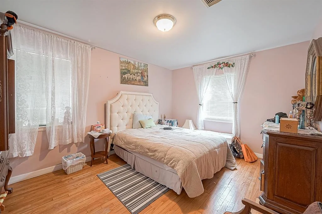 Photo of 2312 Suffolk Drive