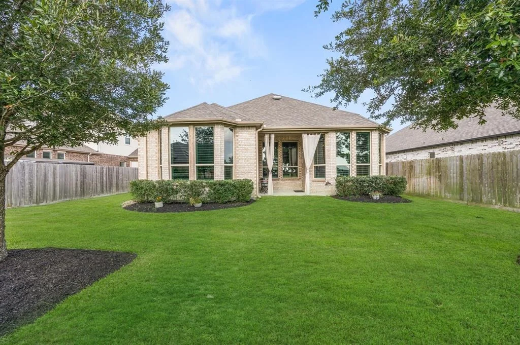 Photo of 20923 Bradley Gardens Drive