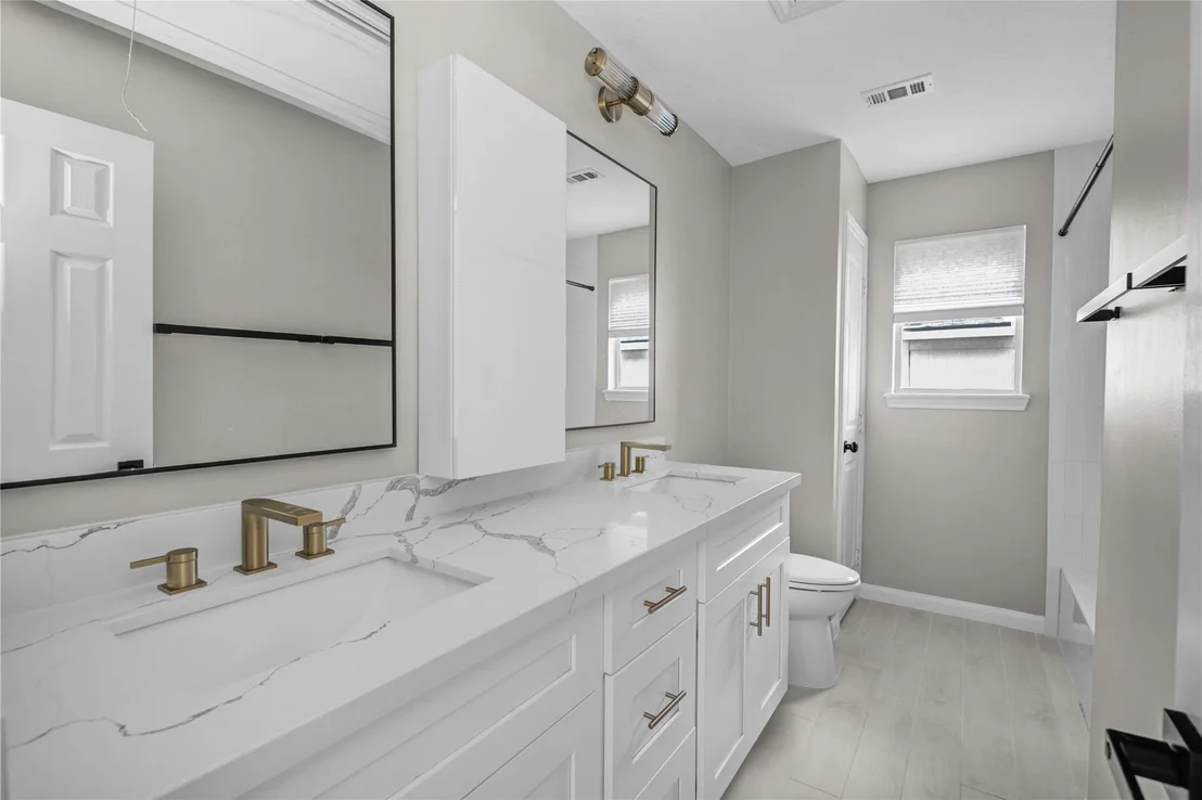 Photo of 18719 Buffalo River Way