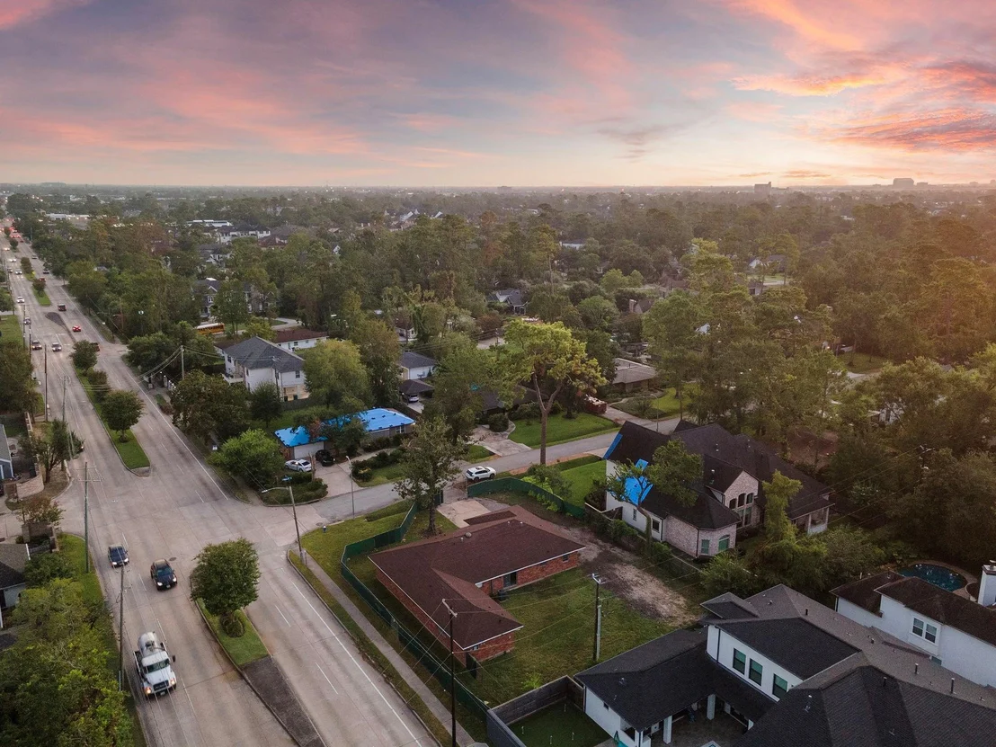 Photo of 7819 Edgeway Drive