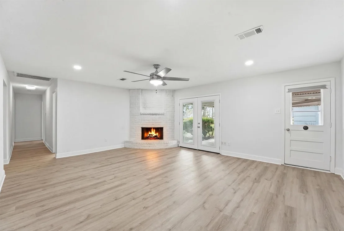 Photo of 715 Timber Cove Drive