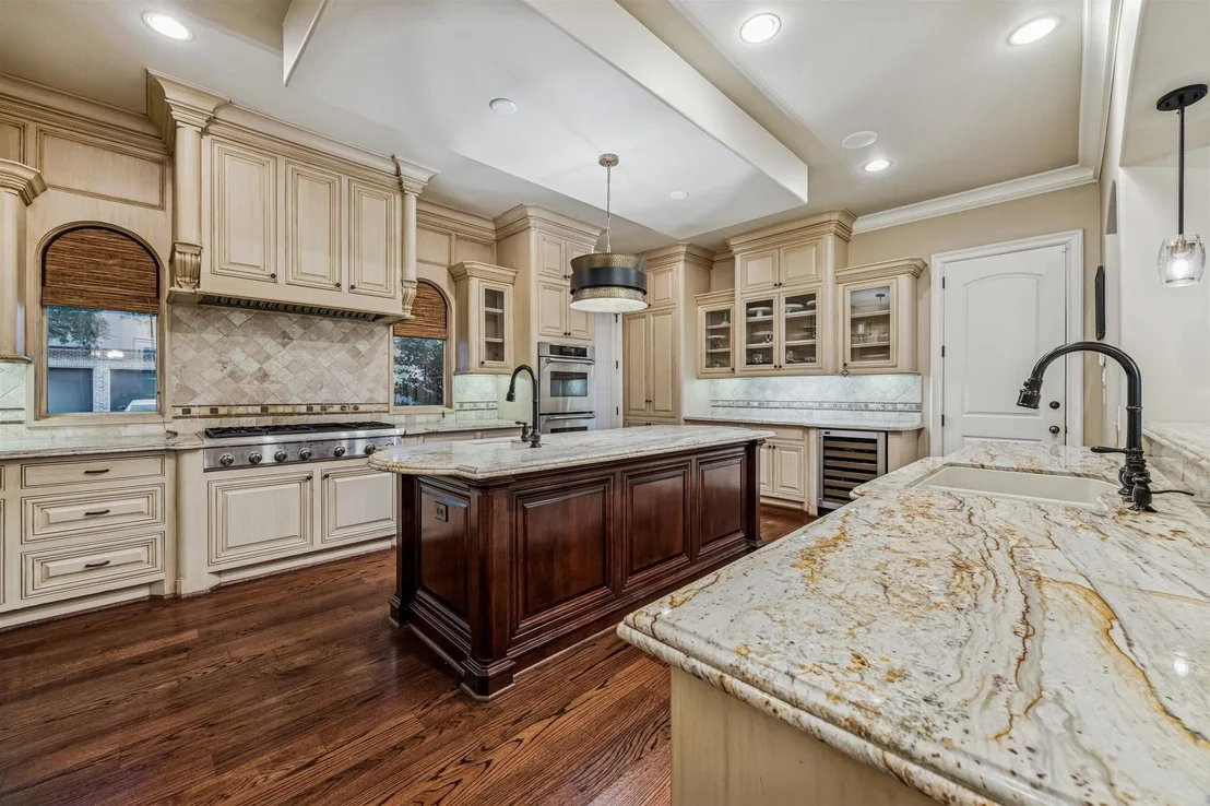 Photo of 170 Plantation Road