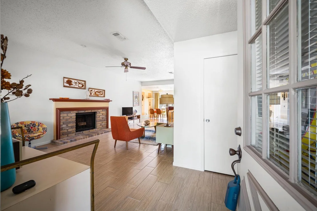 Photo of 9622 Poynes Drive
