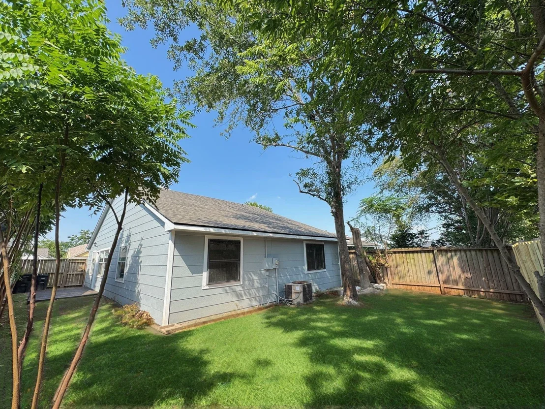 Photo of 19956 Sutton Falls Drive