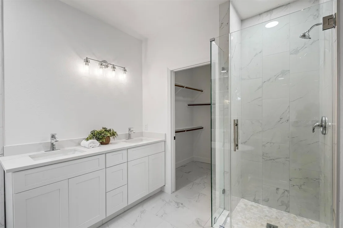 Photo of 55 Terraglen Dr