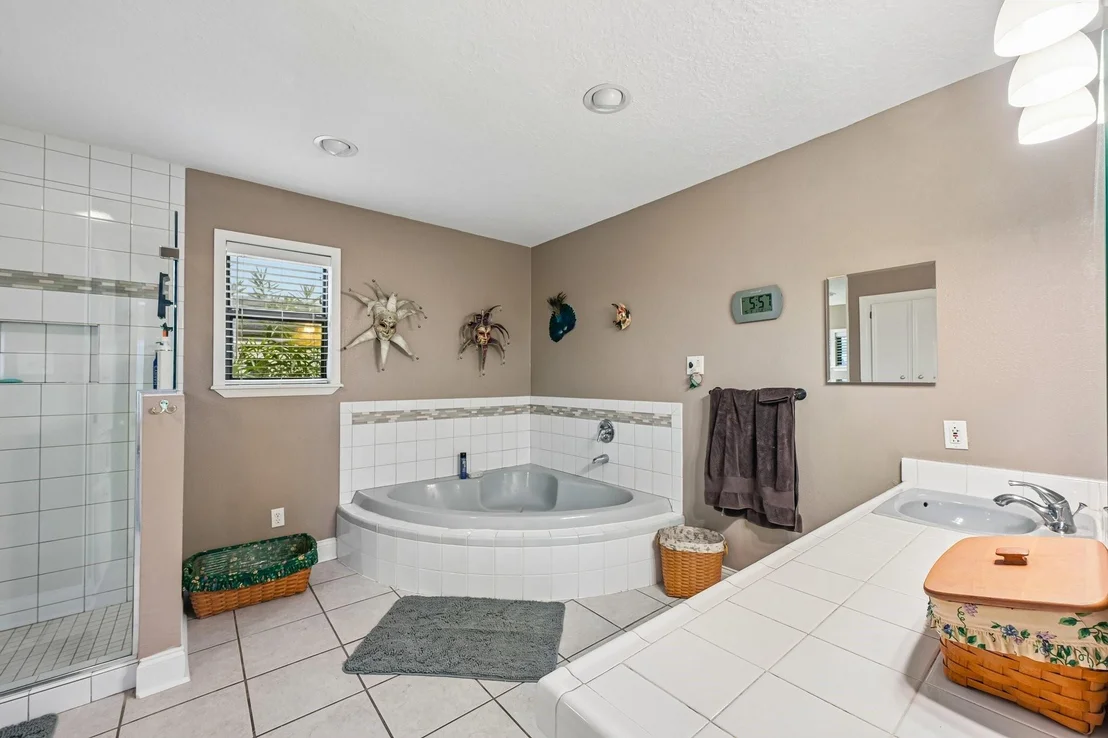 Photo of 2535 Cliff Drive