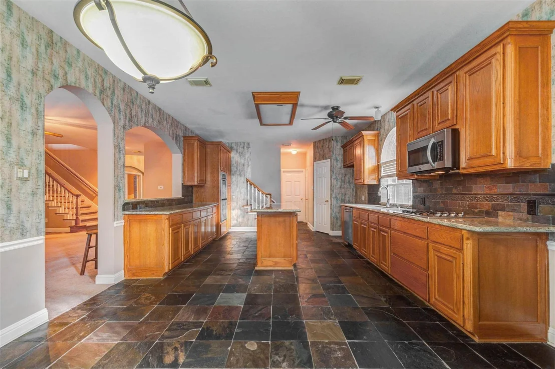 Photo of 2106 Shade Crest Drive