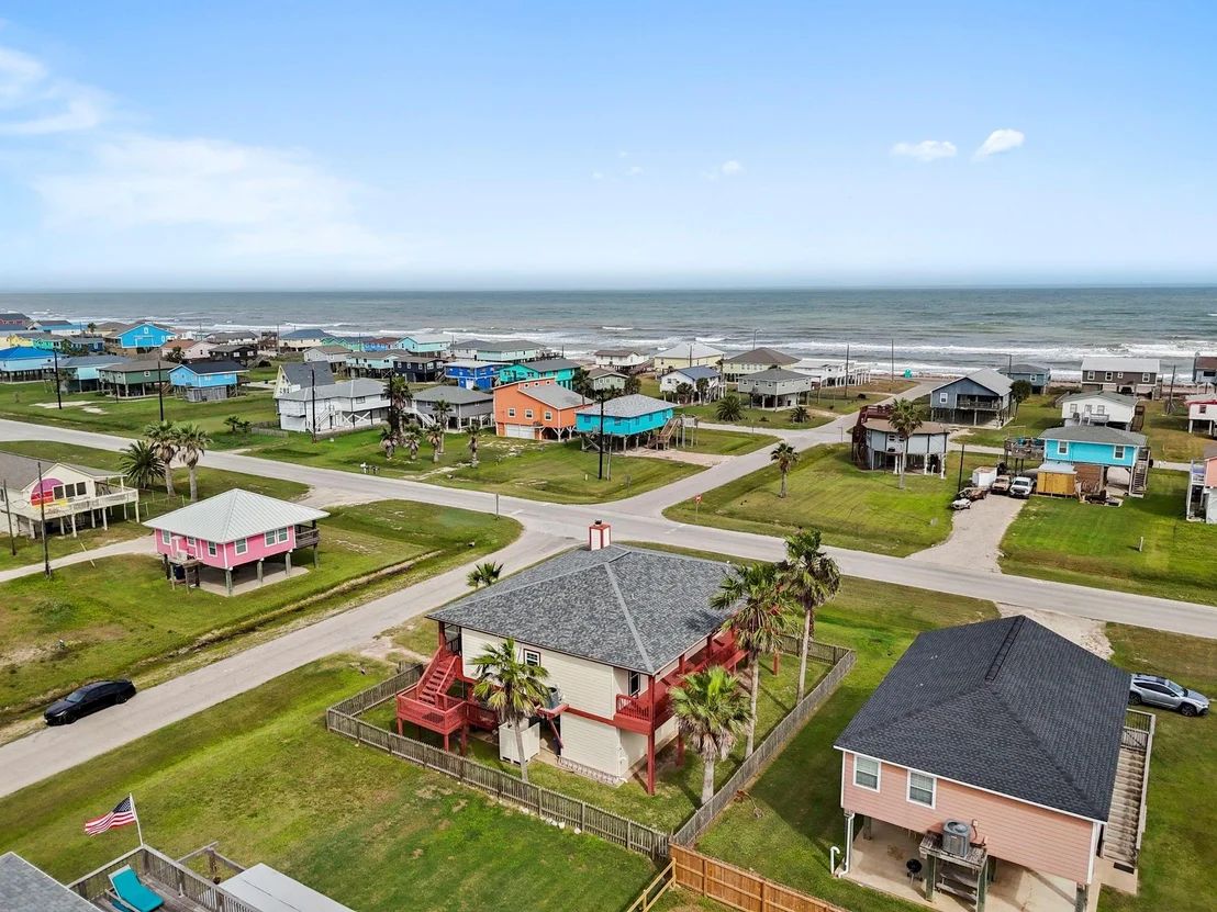 Photo of 702 Surf Drive