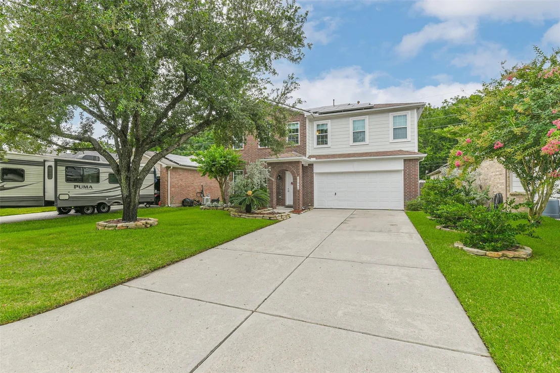 Photo of 21930 Willow Shadows Drive