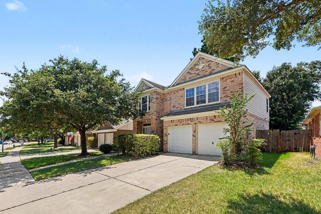 Photo of 2423 Colonial Springs Lane