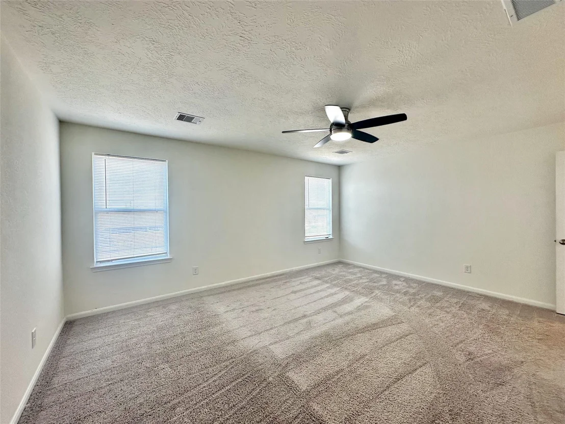 Photo of 5510 Eagle Sky Boulevard