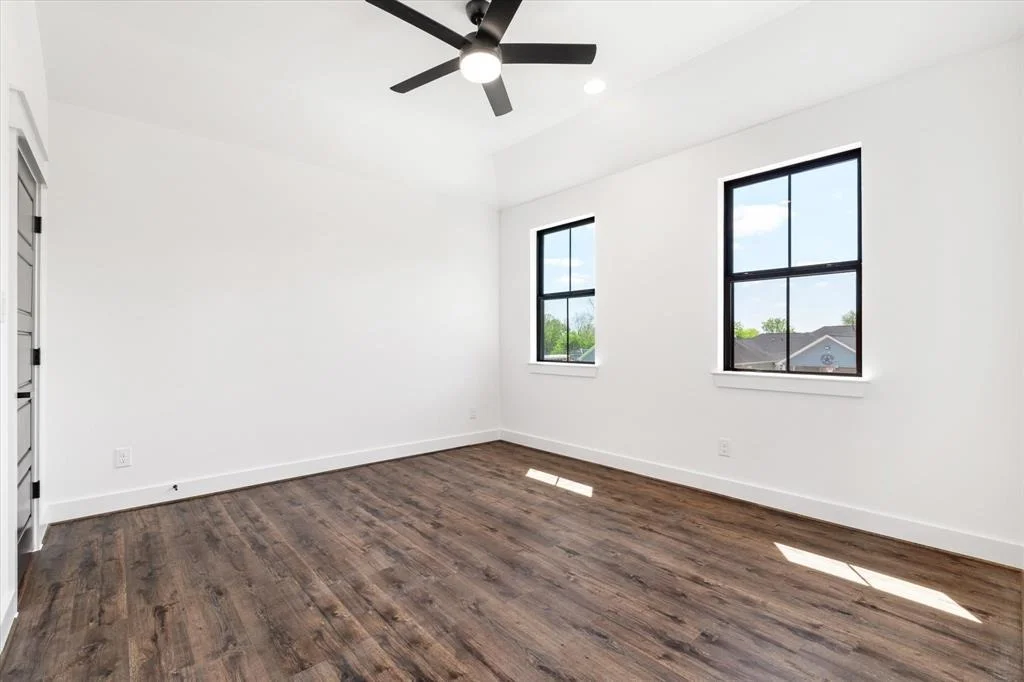 Photo of 811 Easy Street
