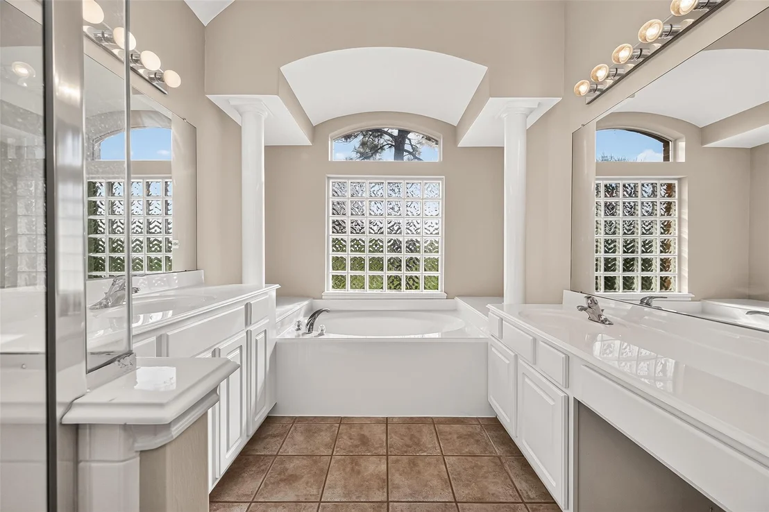 Photo of 10707 Lyndon Meadows Drive