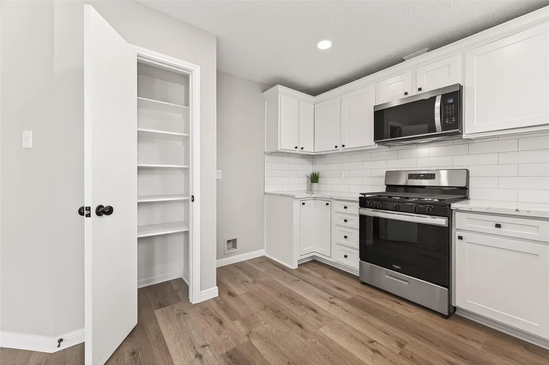 Photo of 1027 Long Prairie Drive