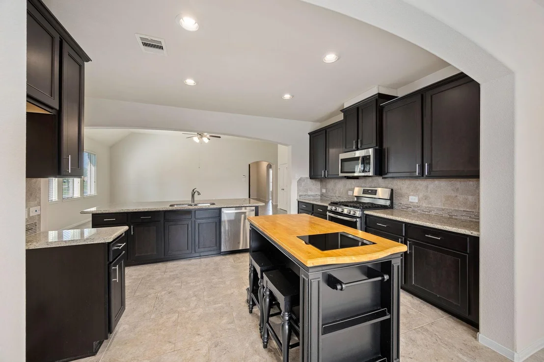 Photo of 523 Bonbrook Lane