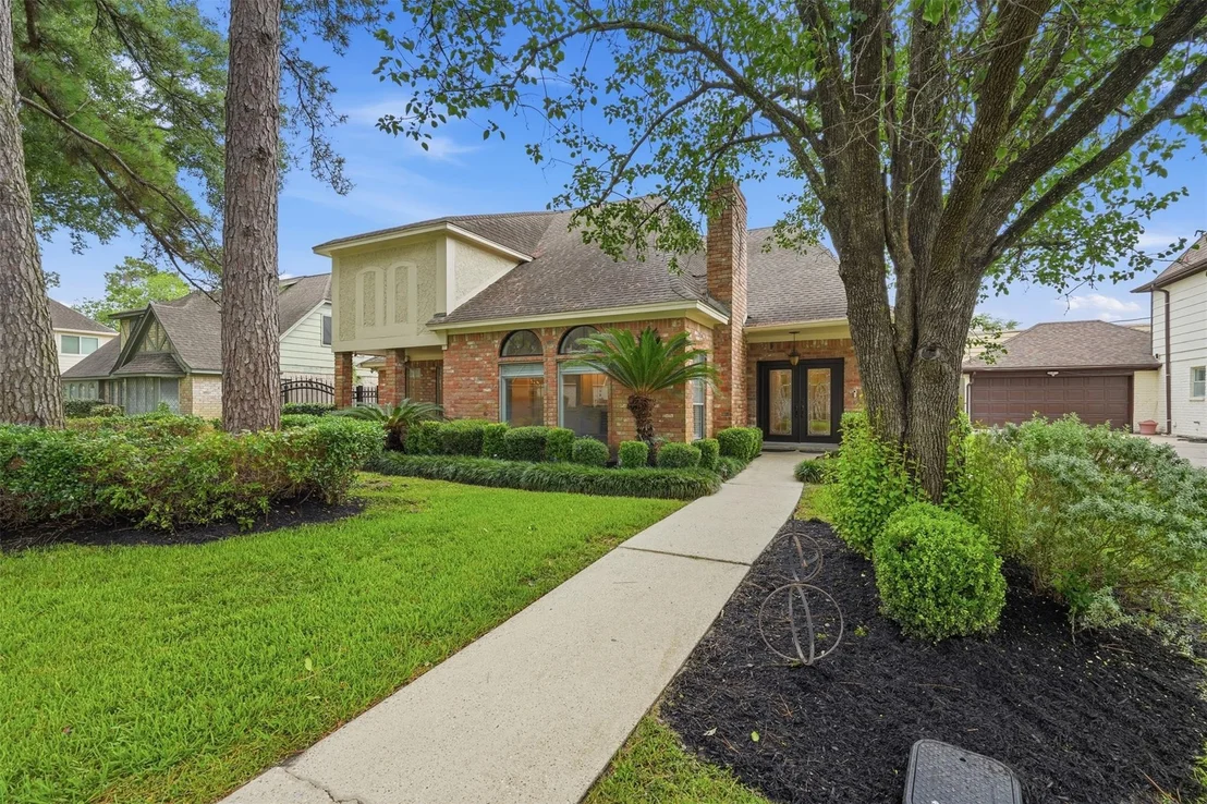 Photo of 8310 Mentmore Drive