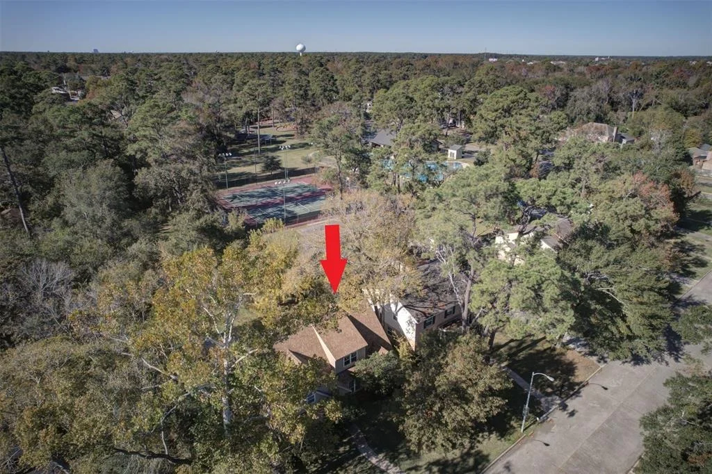 Photo of 17611 Loring Lane