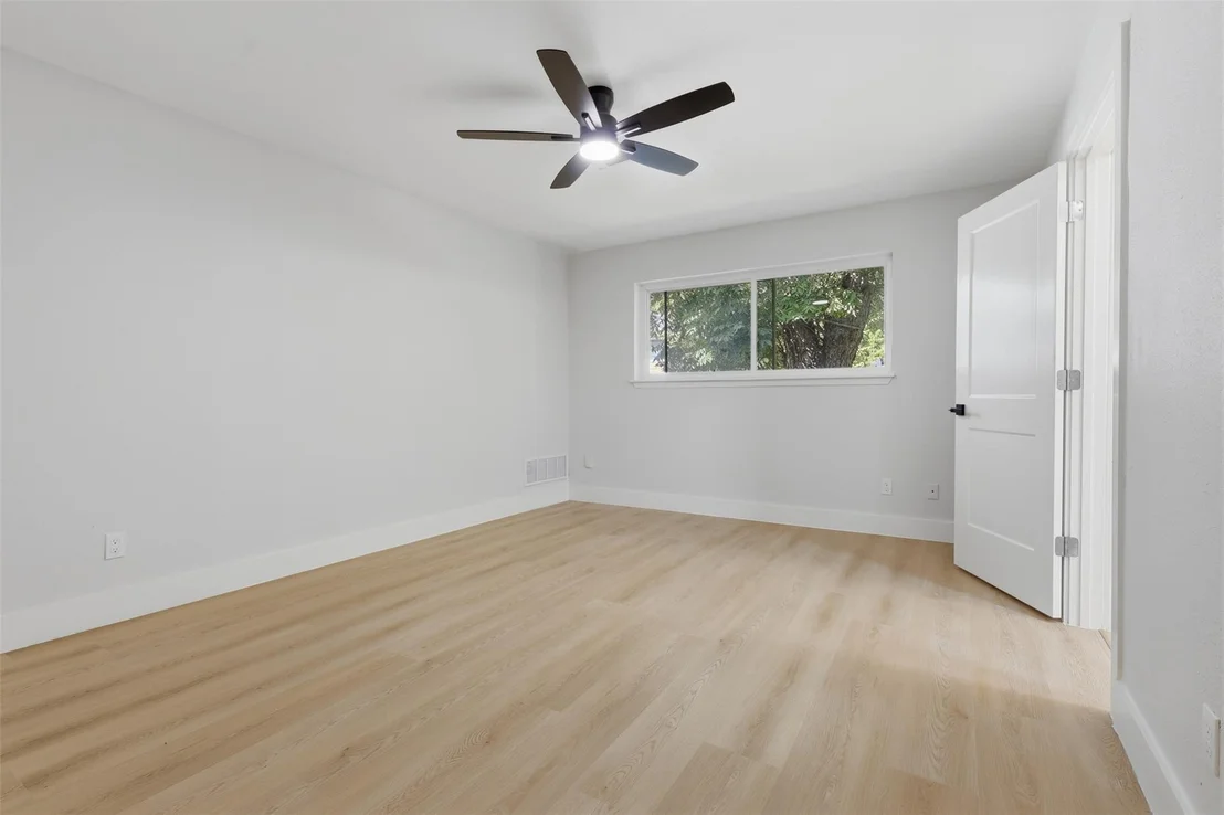 Photo of 8114 Pella Drive