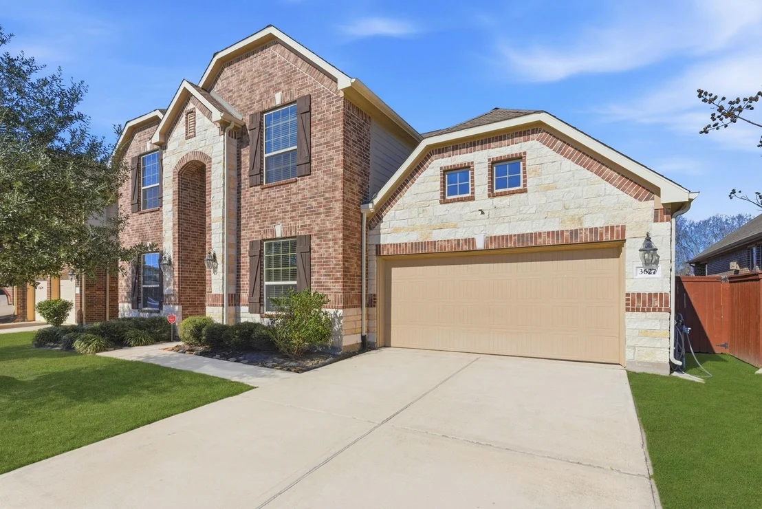 Photo of 3627 Pasteur Lane