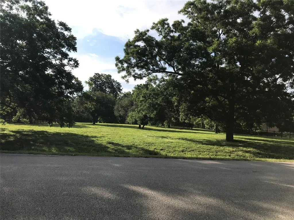 Photo of 5518 Harris Woods Trace