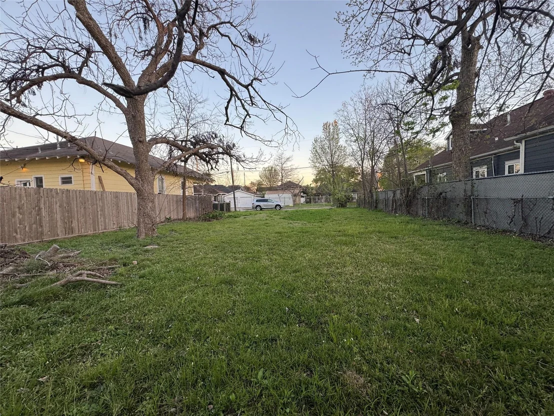 Photo of 303 Bishop Street