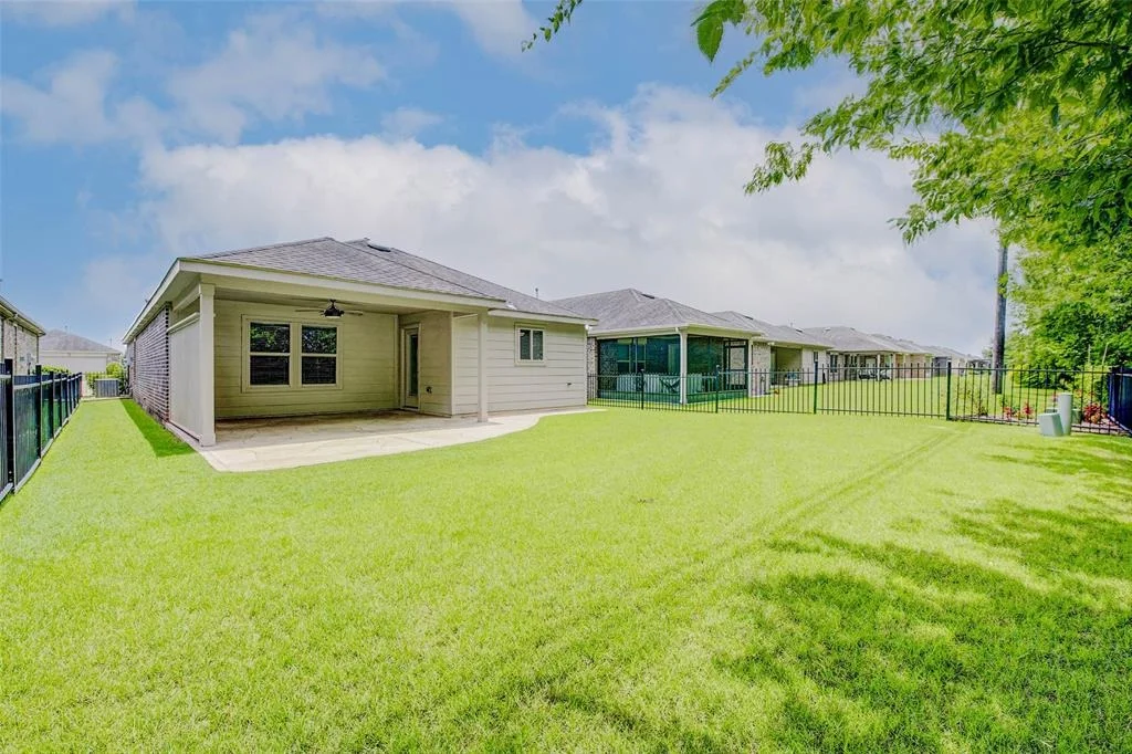 Photo of 438 Mistflower Drive